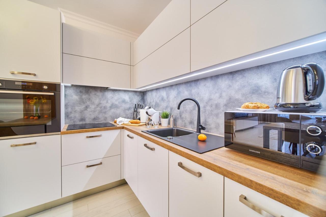Premium Center Apartment In Grand Karavel Varna Eksteriør billede
