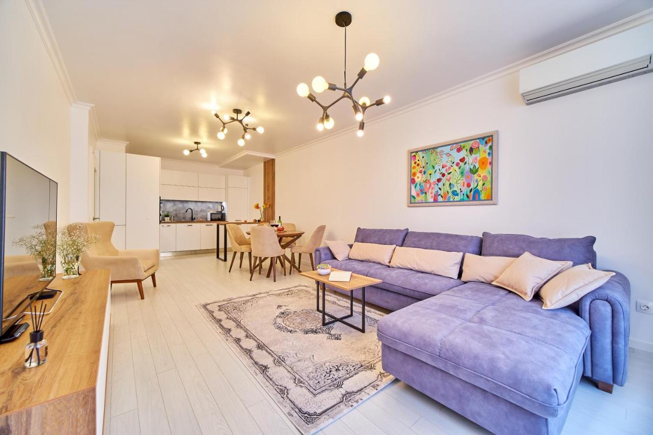 Premium Center Apartment In Grand Karavel Varna Eksteriør billede
